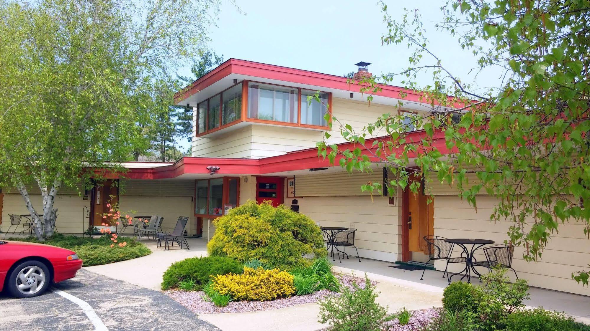 The Usonian Inn Llc 春绿村 外观 照片