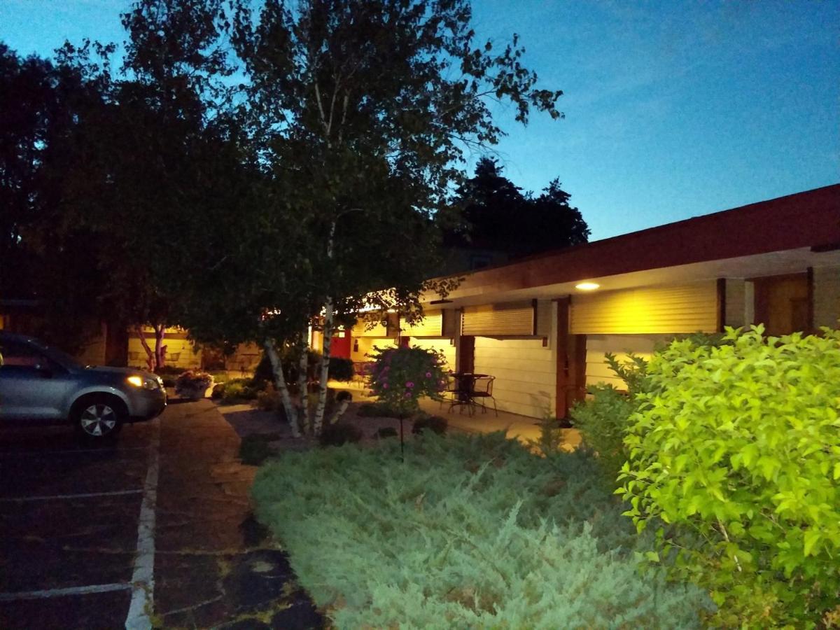 The Usonian Inn Llc 春绿村 外观 照片