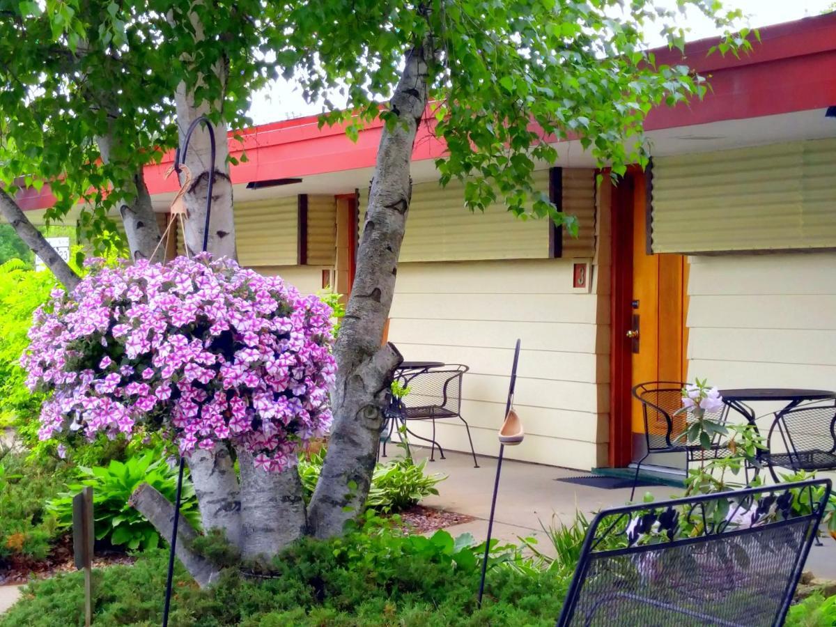The Usonian Inn Llc 春绿村 外观 照片