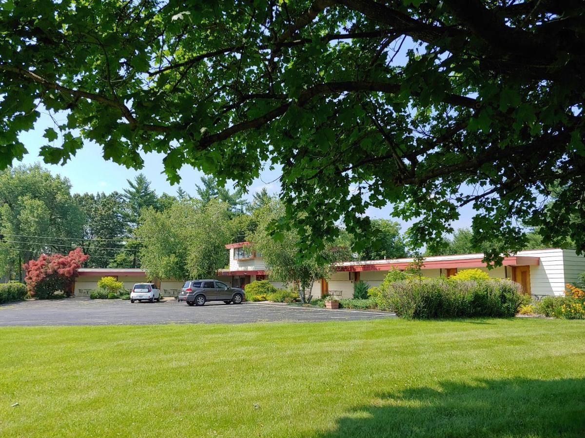 The Usonian Inn Llc 春绿村 外观 照片